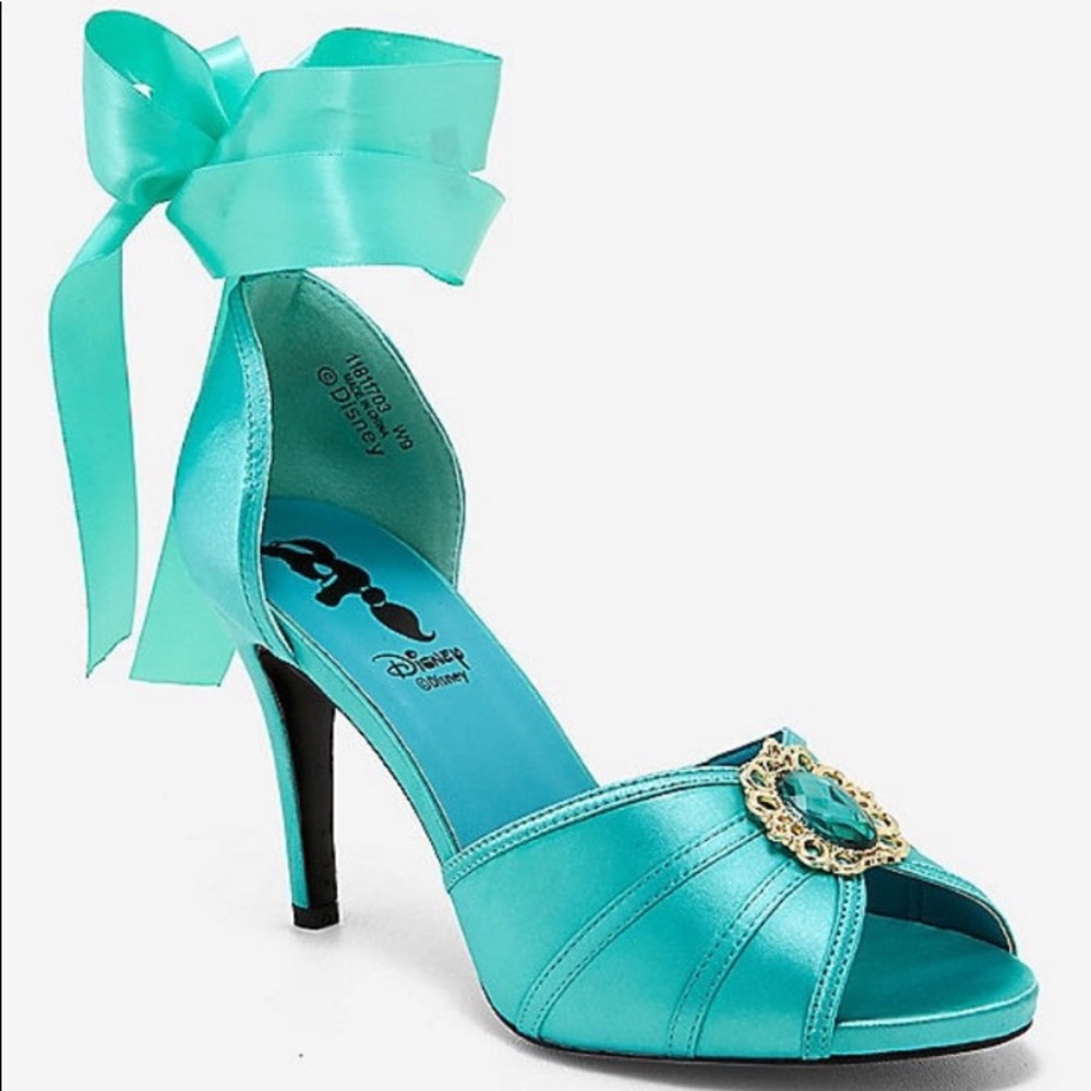 Hot Topic Disney Jasmine Cosplay Heels